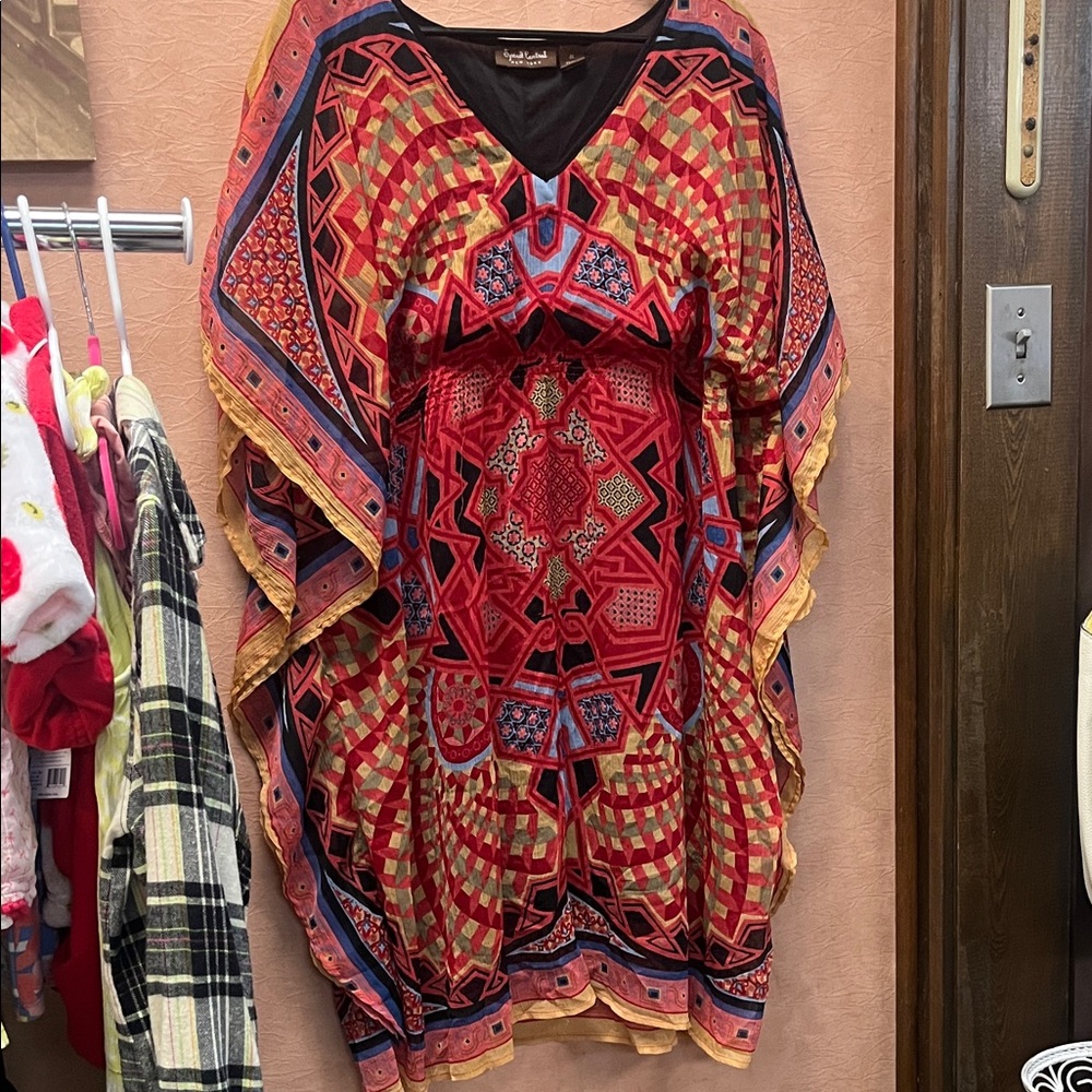 Speed ControlRed and Gold Geometric Dress